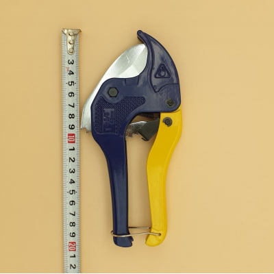 Ножницы для пластиковых труб до 32мм PST  Vinyl pipe cuter PVC PS412